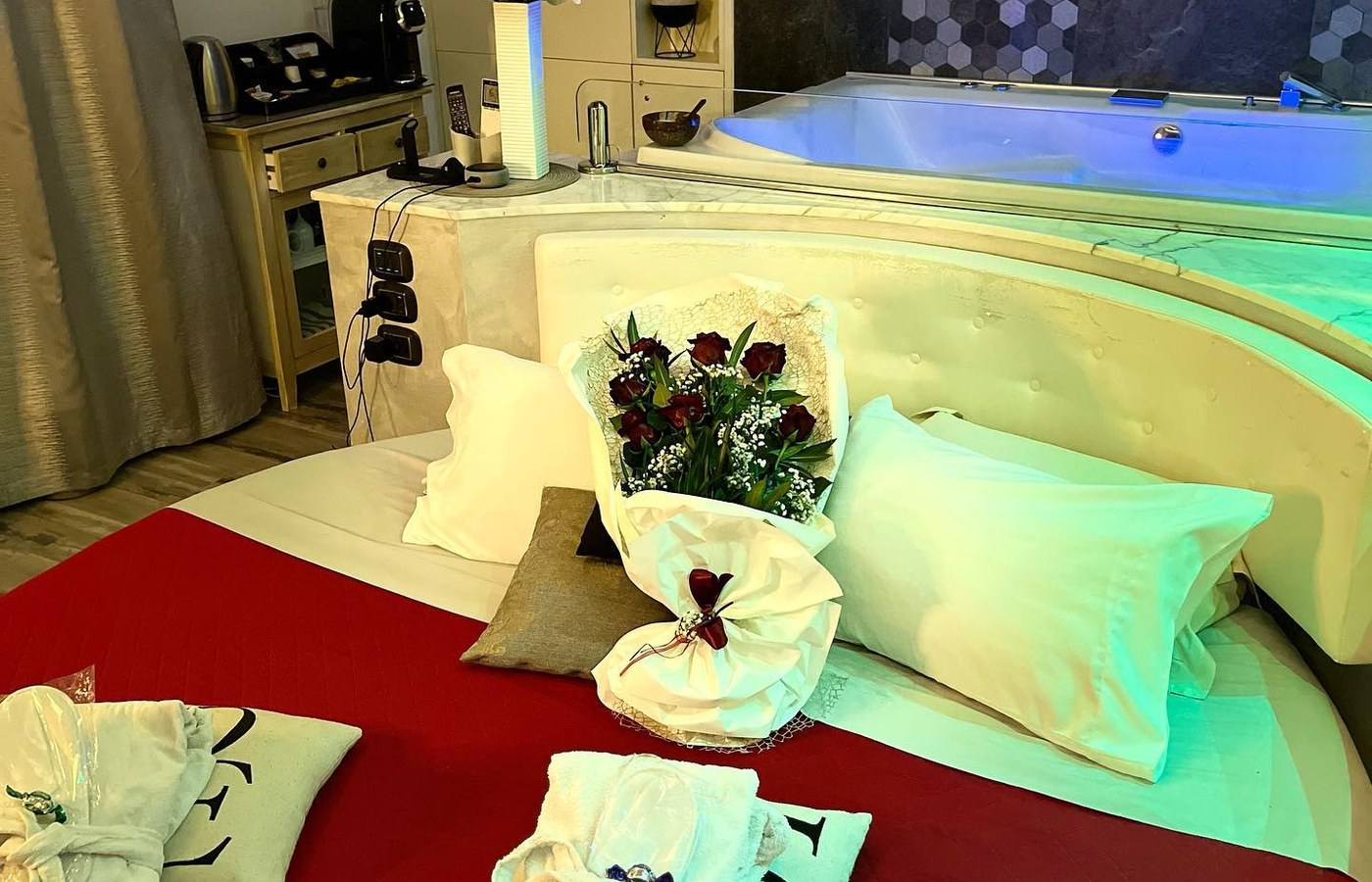 Atmosfera romantica nella Luxury SPA Suite Assisi
