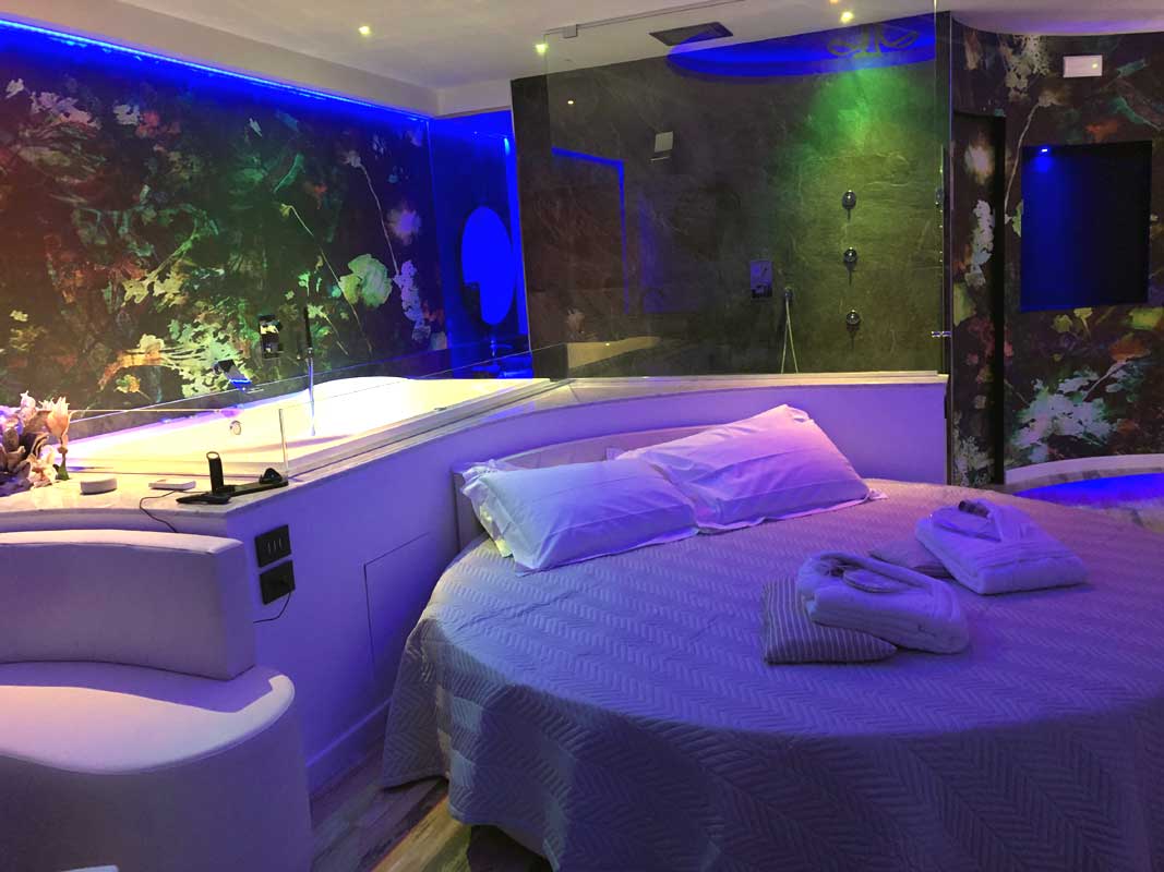 Suite Superior Docciaemozio — SPA Suite Assisi Superior